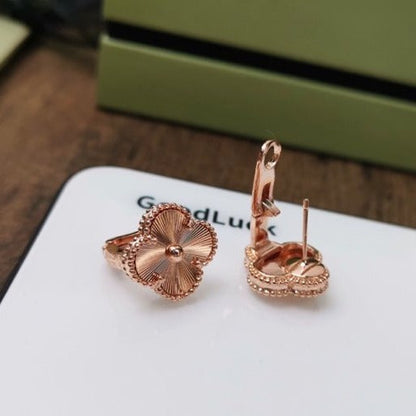 [Regal Gem]CLOVER MEDIUM STUD EARRINGS
