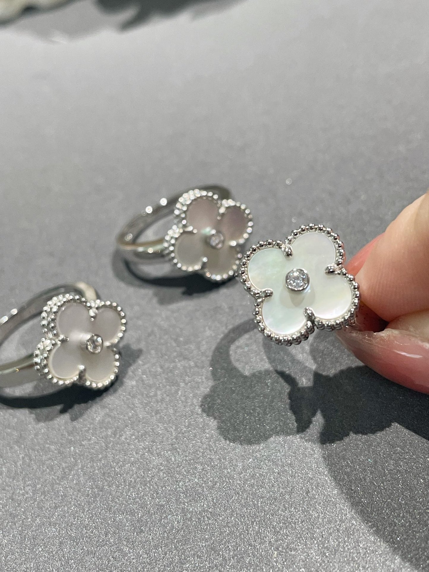[Regal Gem]CLOVER SILVER MOP DIAMOND RING