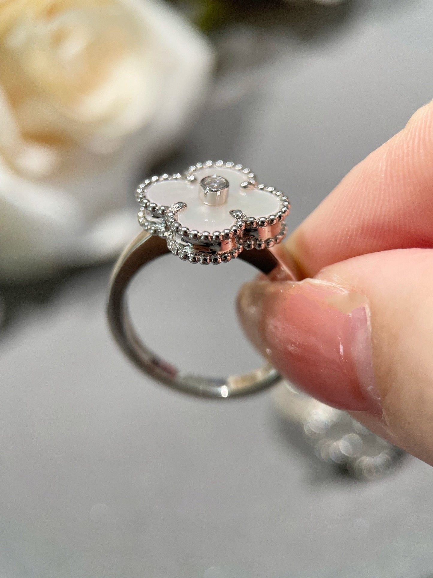 [Regal Gem]CLOVER SILVER MOP DIAMOND RING