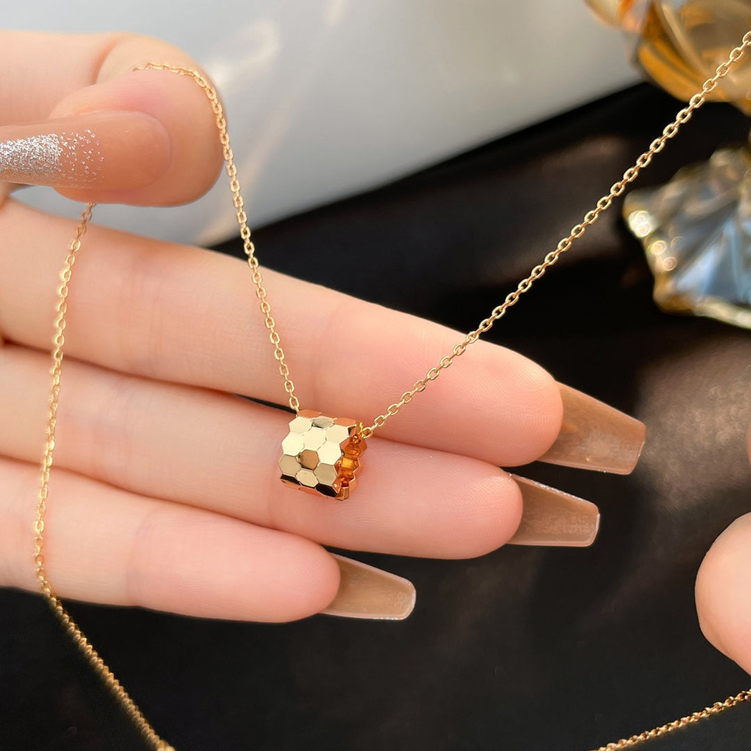 [Regal Gem]BEE MINI NECKLACE