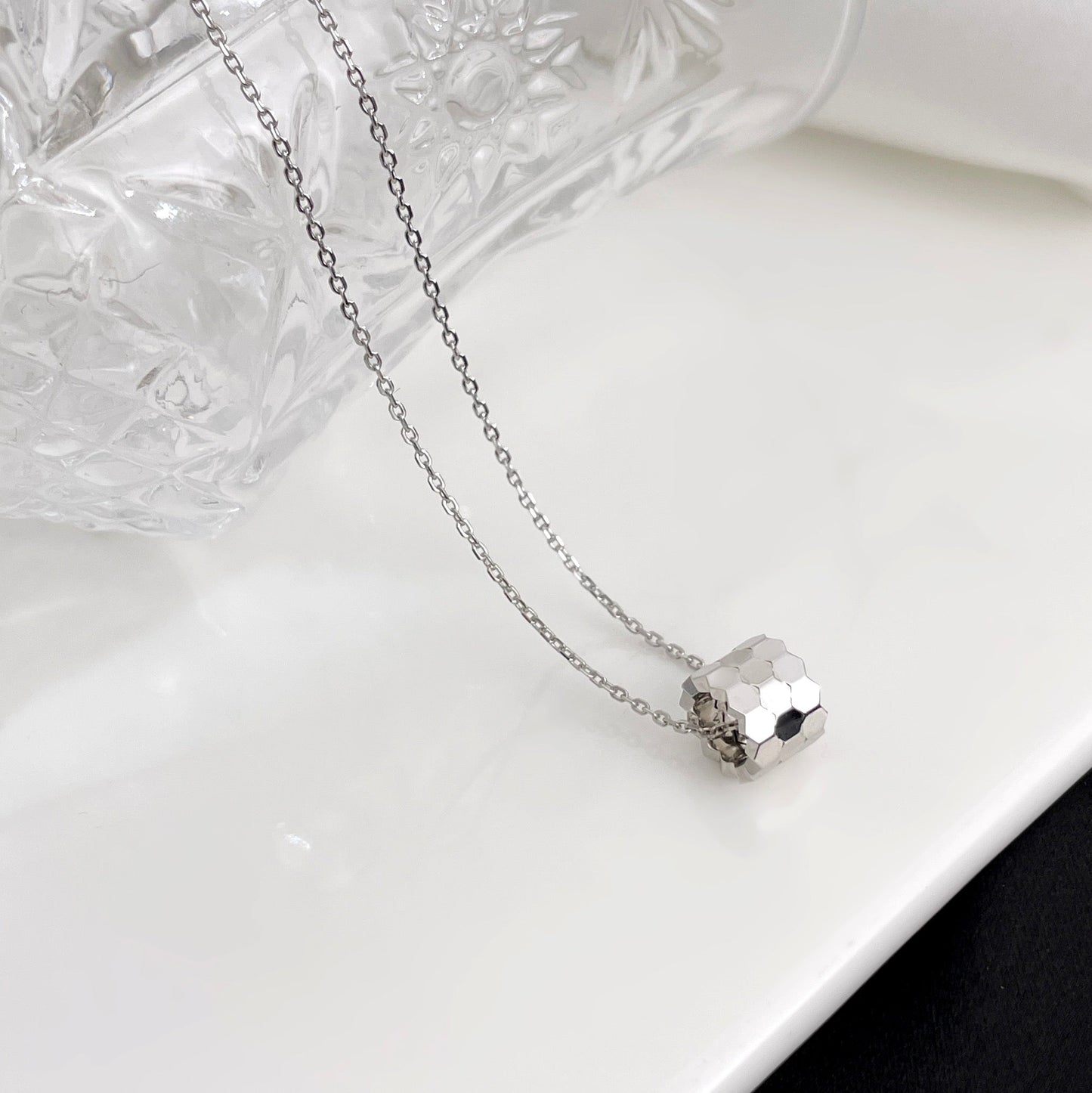 [Regal Gem]BEE MINI NECKLACE