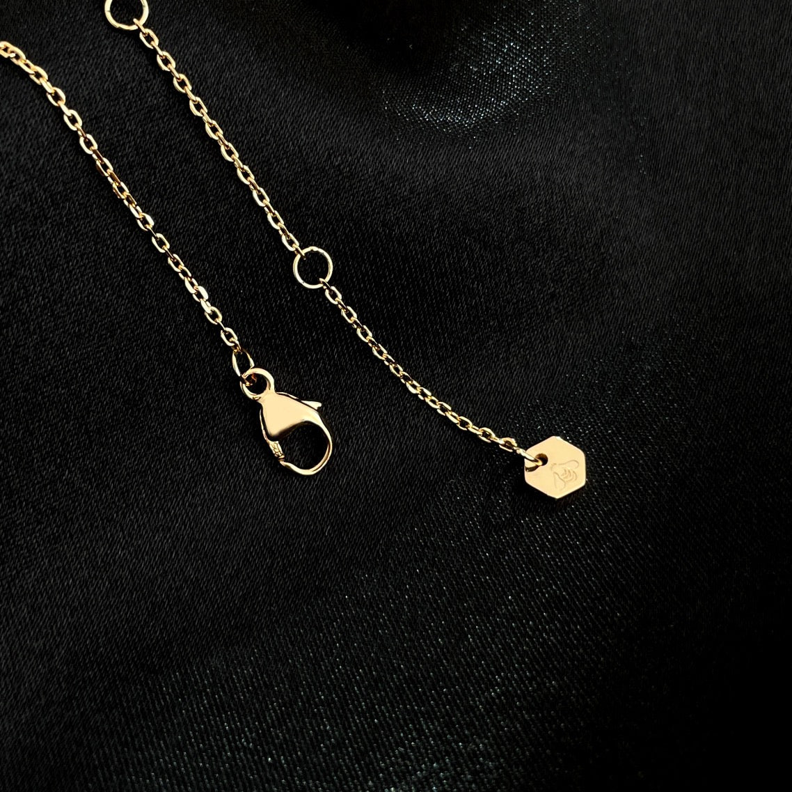 [Regal Gem]BEE MINI NECKLACE