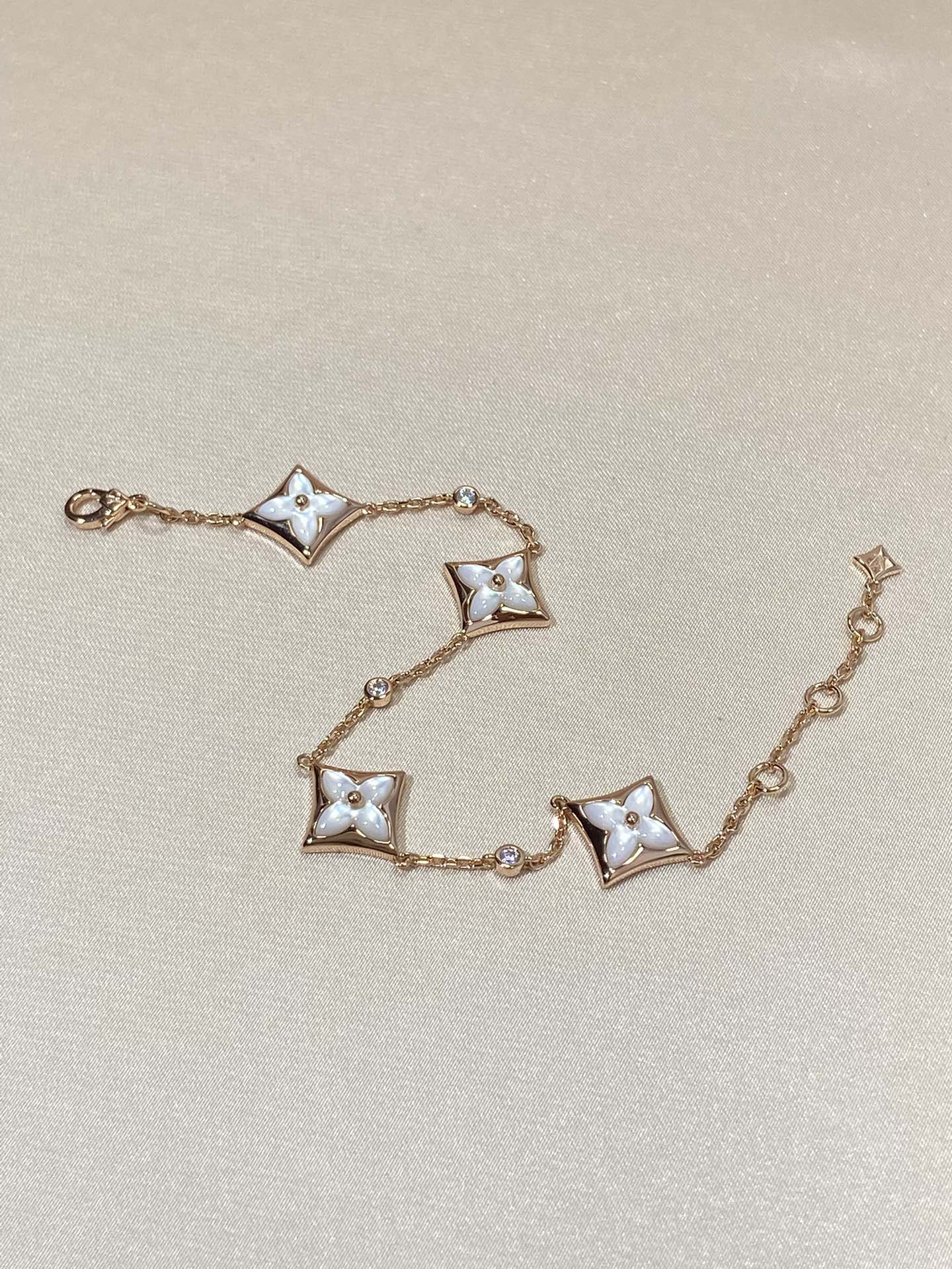 [Regal Gem]STAR 4 MOTIF MOP DIAMOND PINK GOLD BRACELET