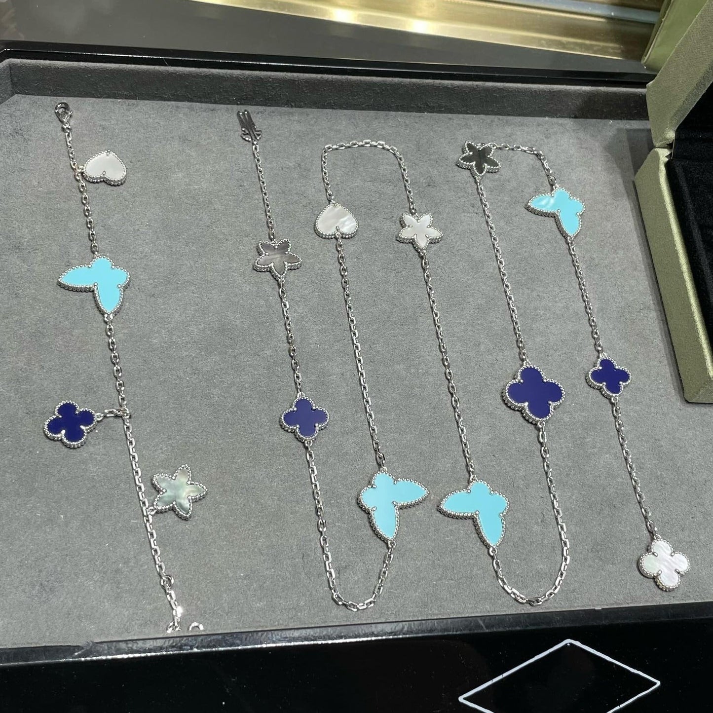 [Regal Gem]LUCKY CLOVER SILVER 11 MOTIF NECKLACE