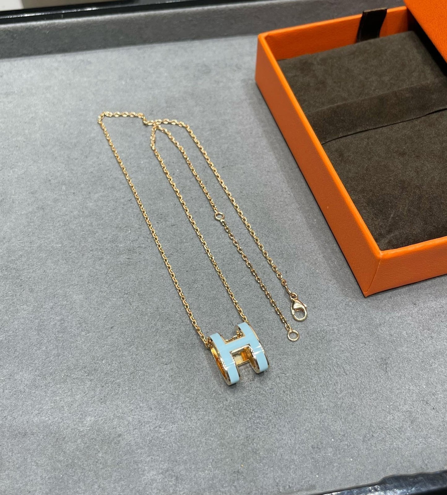 [Regal Gem]POP H SKY BLUE NECKLACE