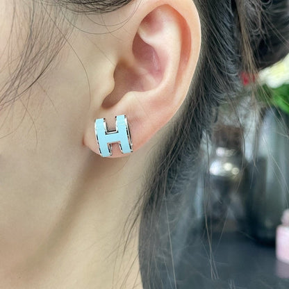 [Regal Gem]POP H SKY BLUE STUD EARRINGS