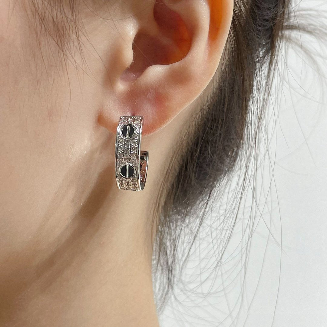 [Regal Gem]LOVE CERAMIC DIAMOND PAVED SILVER EARRINGS