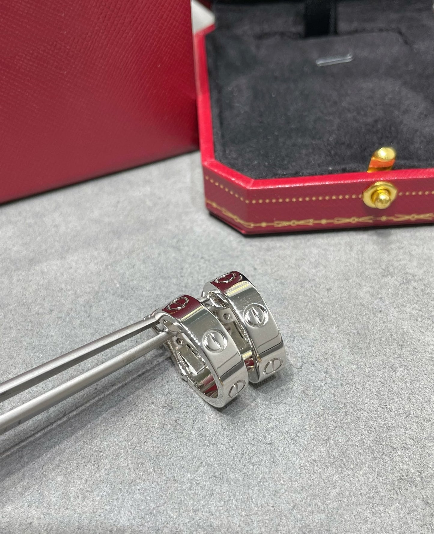 [Regal Gem]LOVE 5.5MM EARRINGS