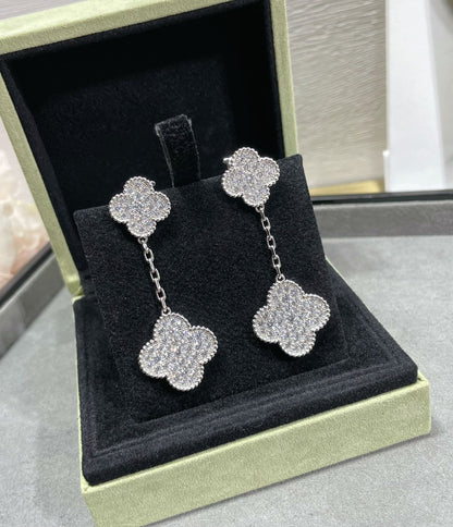 [Regal Gem]CLOVER 2 MOTIFS DIAMOND PAVED SILVER EARRINGS
