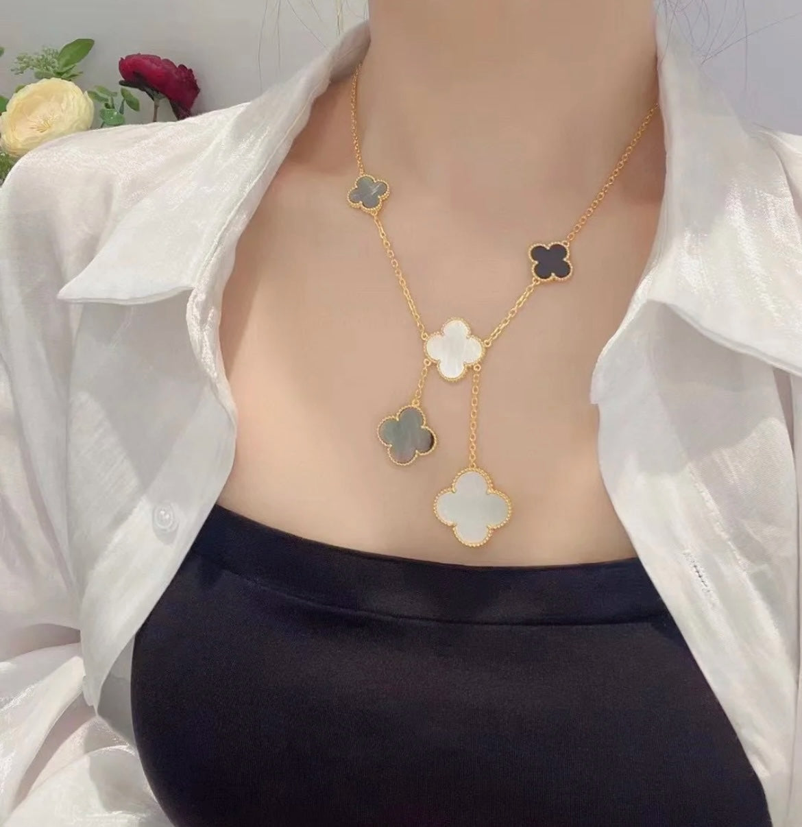 [Regal Gem]CLOVER 6 MOTIF MOP ONYX GOLD NECKLACE