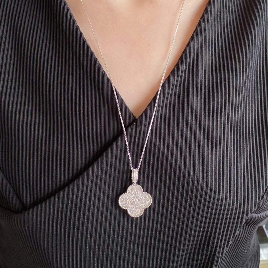 [Regal Gem]CLOVER 25MM LARGE PEDANT DIAMOND PAVED LONG NECKLACE