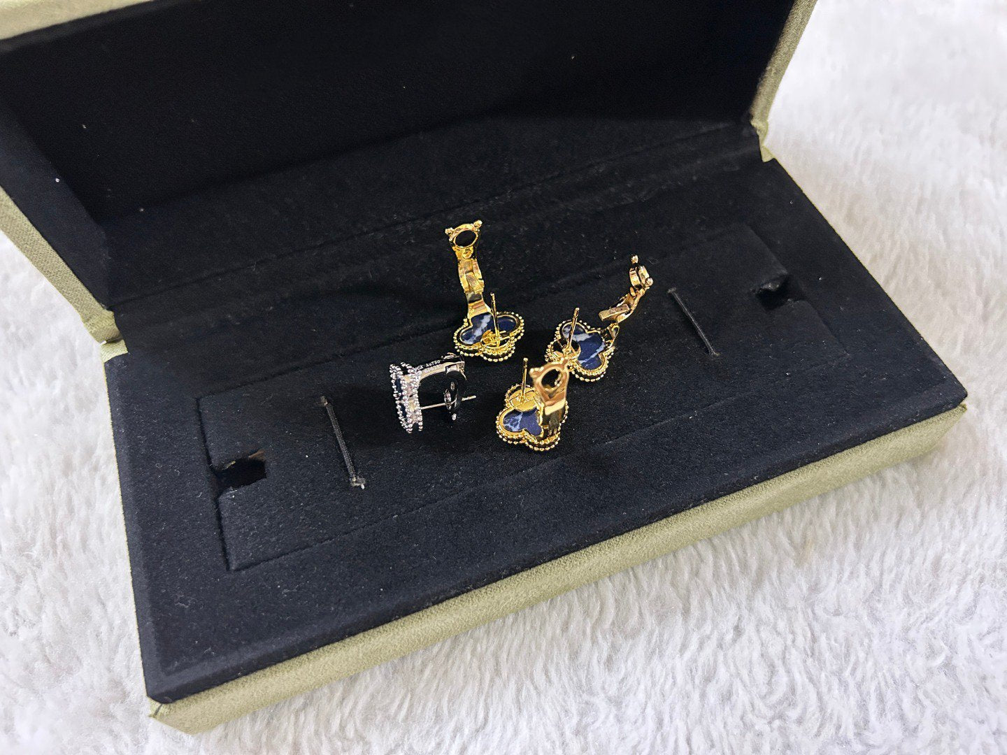 [Regal Gem]CLOVER PIETERSITE MEDIUM STUD EARRINGS