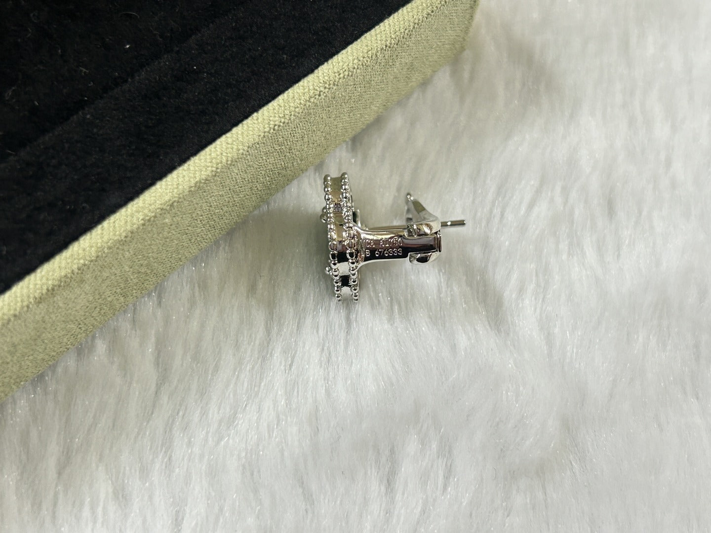 [Regal Gem]CLOVER PIETERSITE MEDIUM STUD EARRINGS
