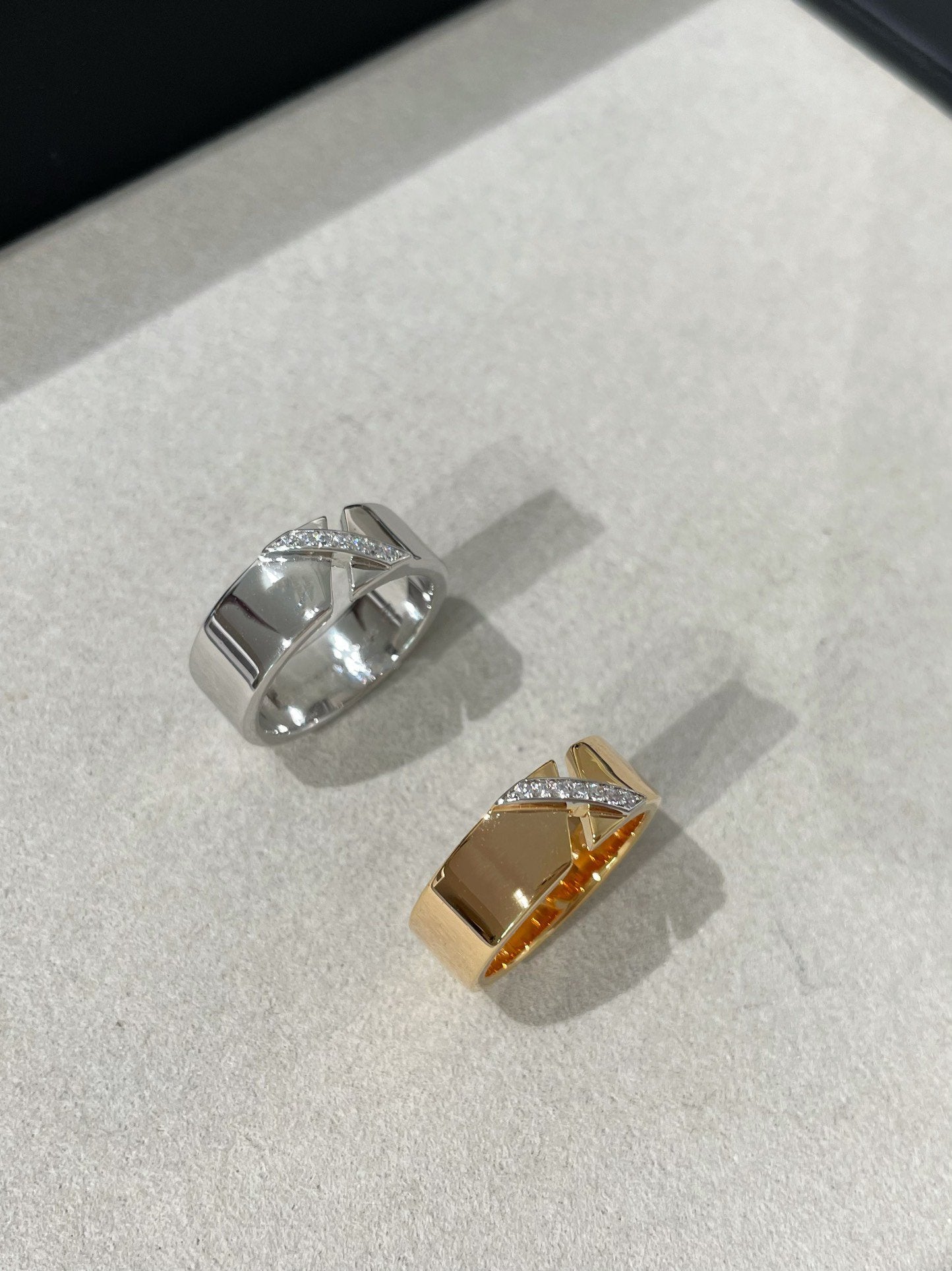 [Regal Gem]LIENS EVIDENCE DIAOMOND RING