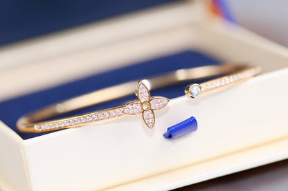 [Regal Gem]IDYLLE PINK GOLD OPEN BRACELET DIAMOND PAVED