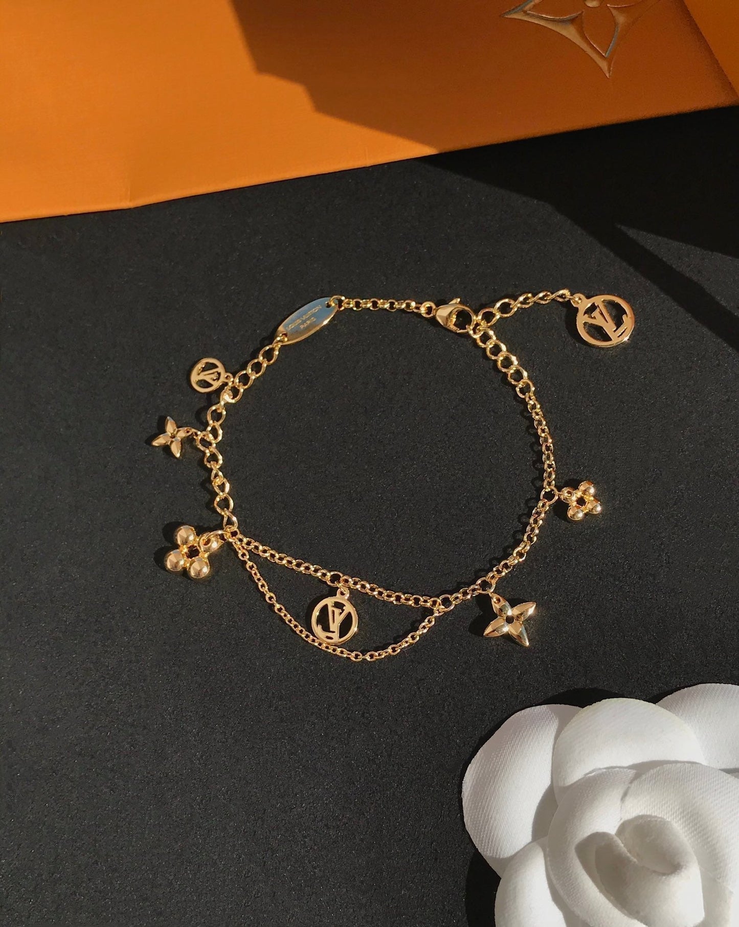 [Regal Gem]BLOOMING PINK GOLD MOP BRACELET