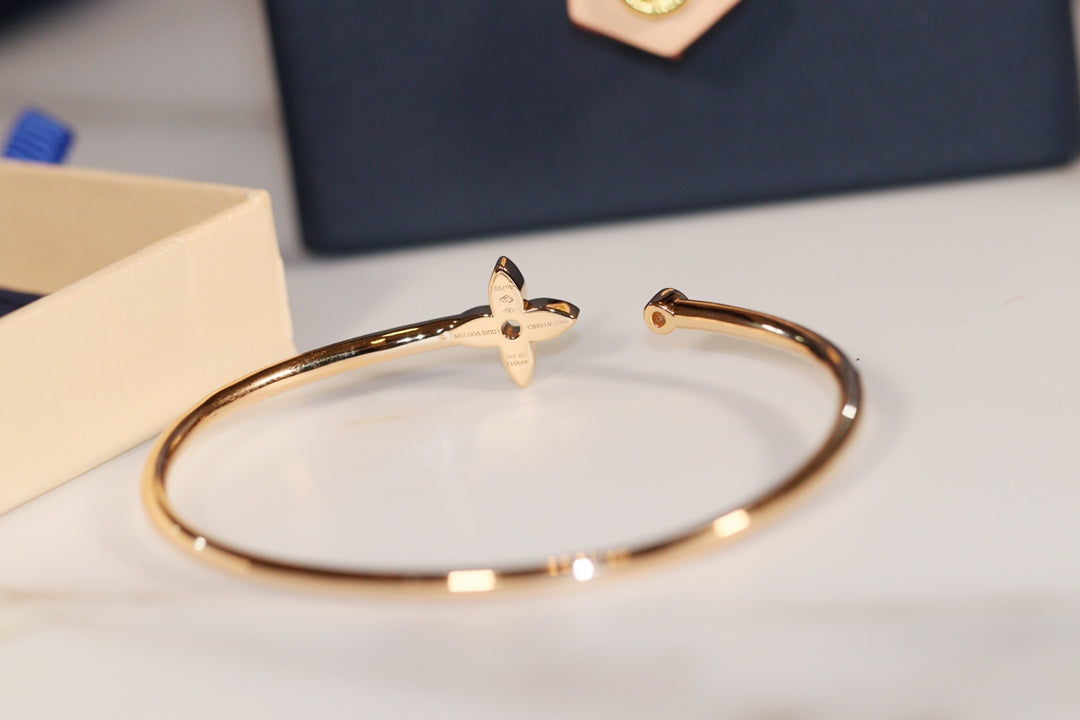 [Regal Gem]IDYLLE GOLD OPEN BRACELET DIAMOND PAVED