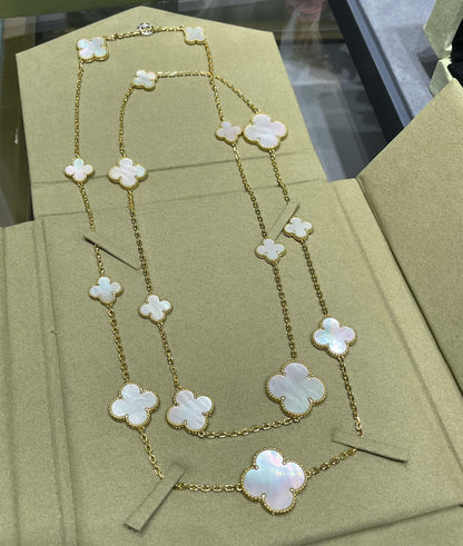 [Regal Gem]CLOVER 16 MOTIF WHITE MOP GOLD NECKLACE