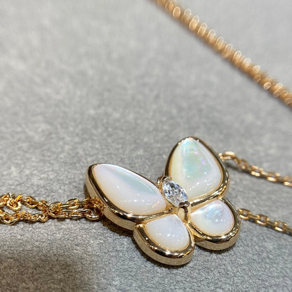 [Regal Gem]BUTTERFLY MOP DIAMOND NECKLACE