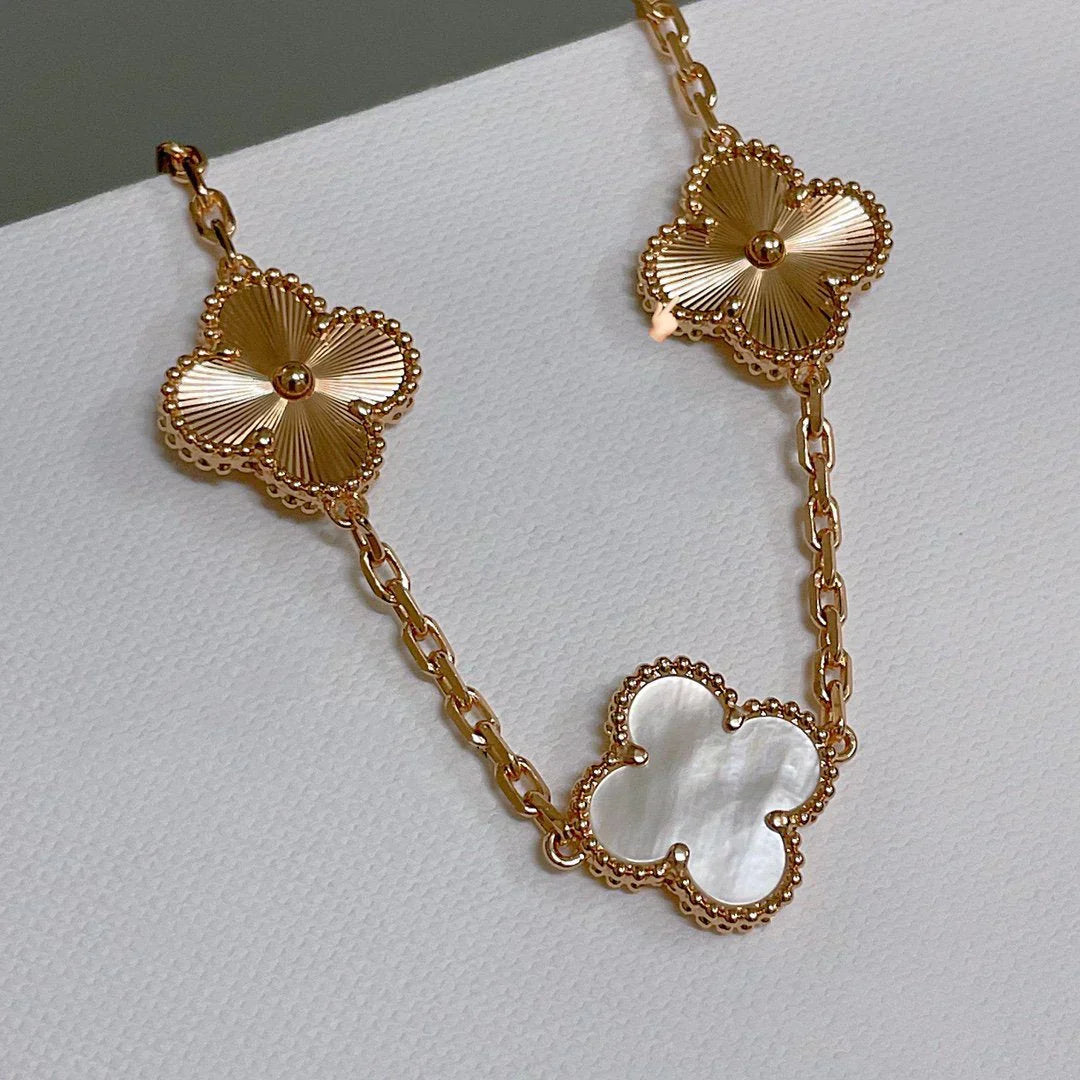 [Regal Gem]CLOVER WHITE PEARL MOP 5 MOTIF BRACELET COLLECTION