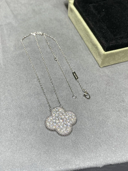 [Regal Gem]CLOVER 25MM LARGE PENDANT DIAMOND PAVED SILVER NECKLACE