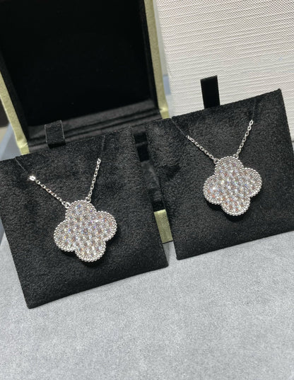 [Regal Gem]CLOVER 25MM LARGE PENDANT DIAMOND PAVED SILVER NECKLACE