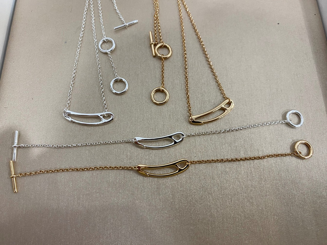 [Regal Gem]Brooch Necklace