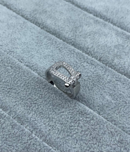 [Regal Gem]Wide Hoof-Shaped Diamond-Studded Ring