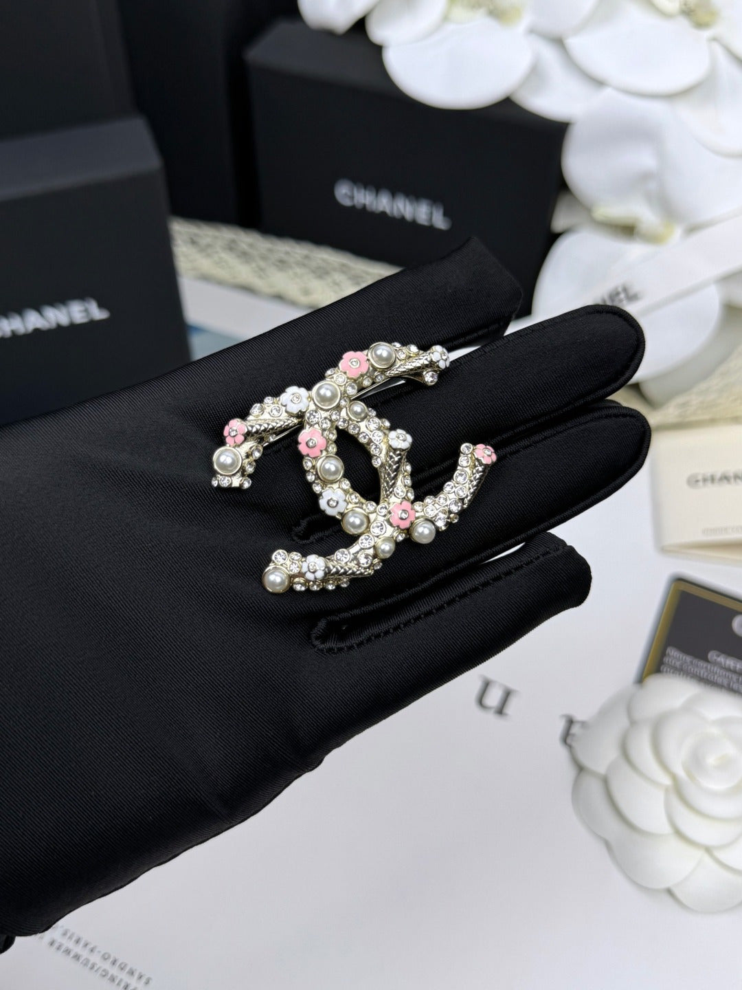 [Regal Gem]26C Pink-White Enamel Ice Cream Cone Double C Brooch