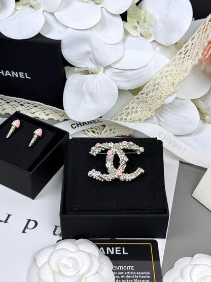[Regal Gem]26C Pink-White Enamel Ice Cream Cone Double C Brooch
