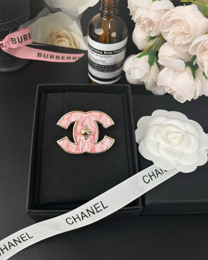 [Regal Gem]Pink Resin Classic Brooch 5cm