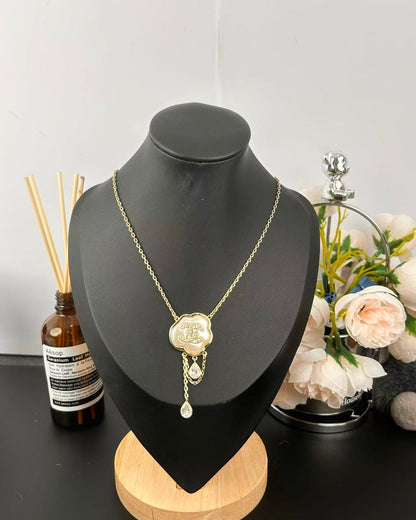 [Regal Gem]Cloud Pearl Mother-of-Pearl Diamond Chain Pendant Necklace