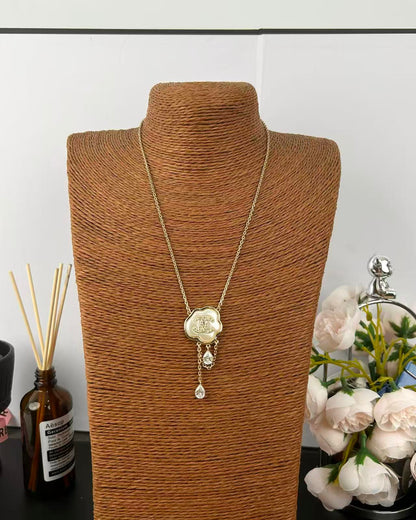 [Regal Gem]Cloud Pearl Mother-of-Pearl Diamond Chain Pendant Necklace