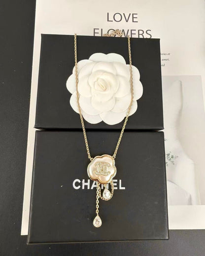 [Regal Gem]Cloud Pearl Mother-of-Pearl Diamond Chain Pendant Necklace