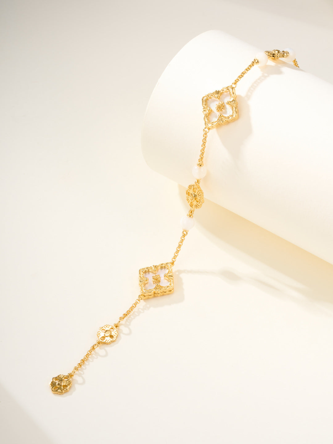 [Regal Gem]B.C.L ENAMELED Three-Flower Bracelet£¨Trumpet)