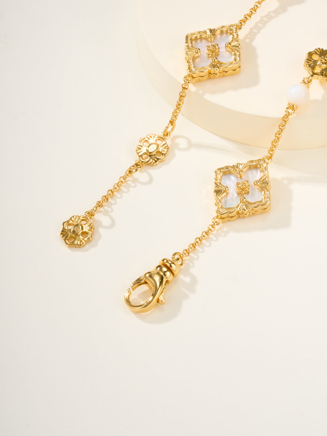 [Regal Gem]B.C.L ENAMELED Three-Flower Bracelet£¨Trumpet)