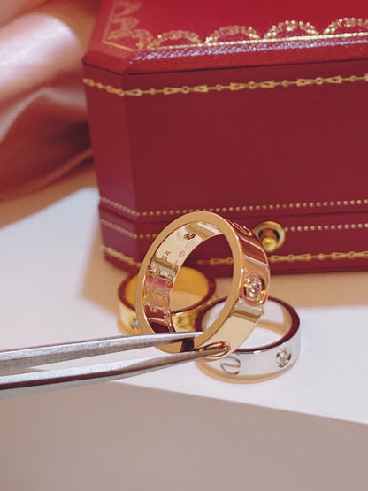 [Regal Gem]Three-Diamond Ring