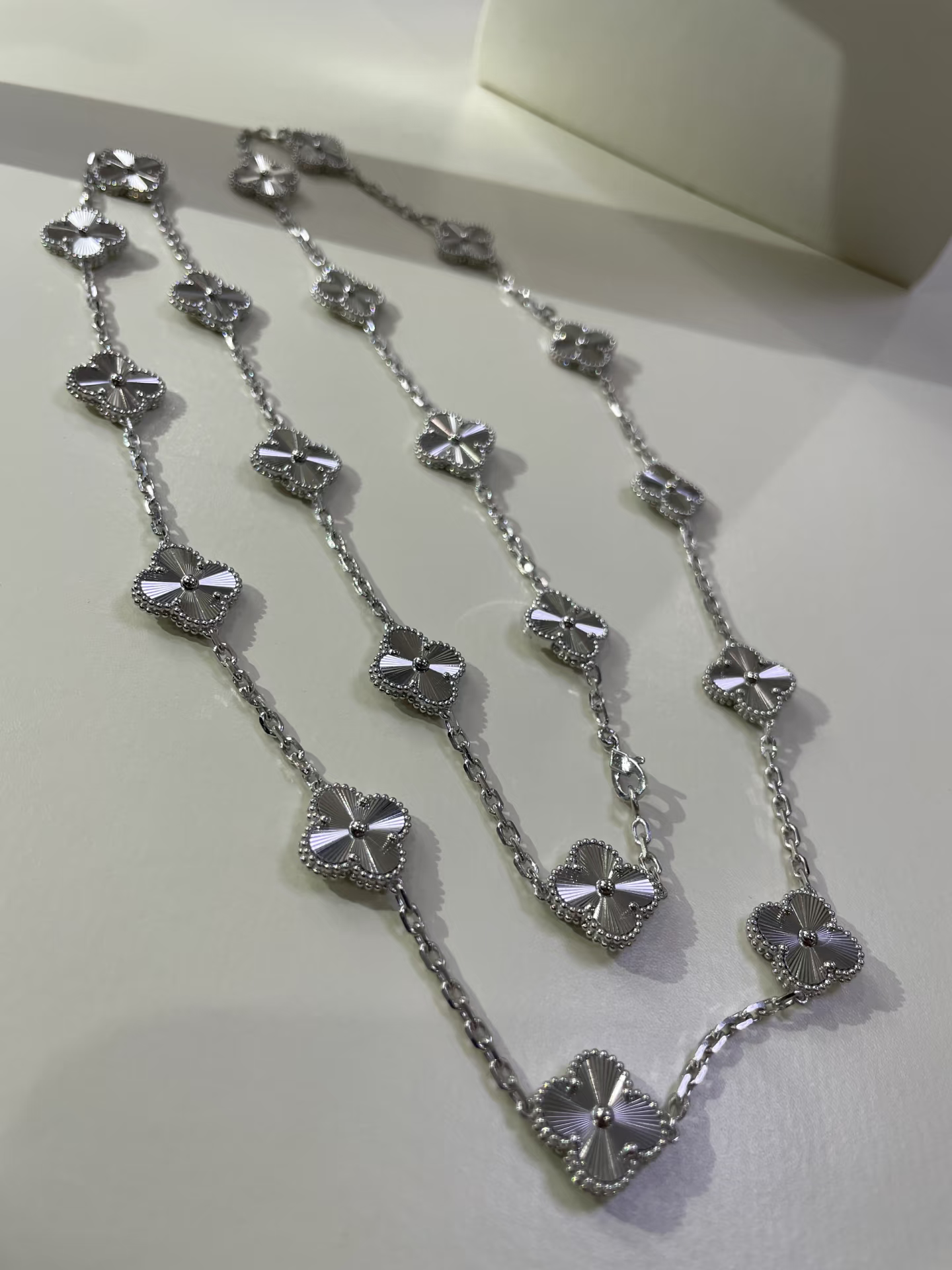 [Regal Gem]CLOVER 20 MOTIFS SILVER LASER