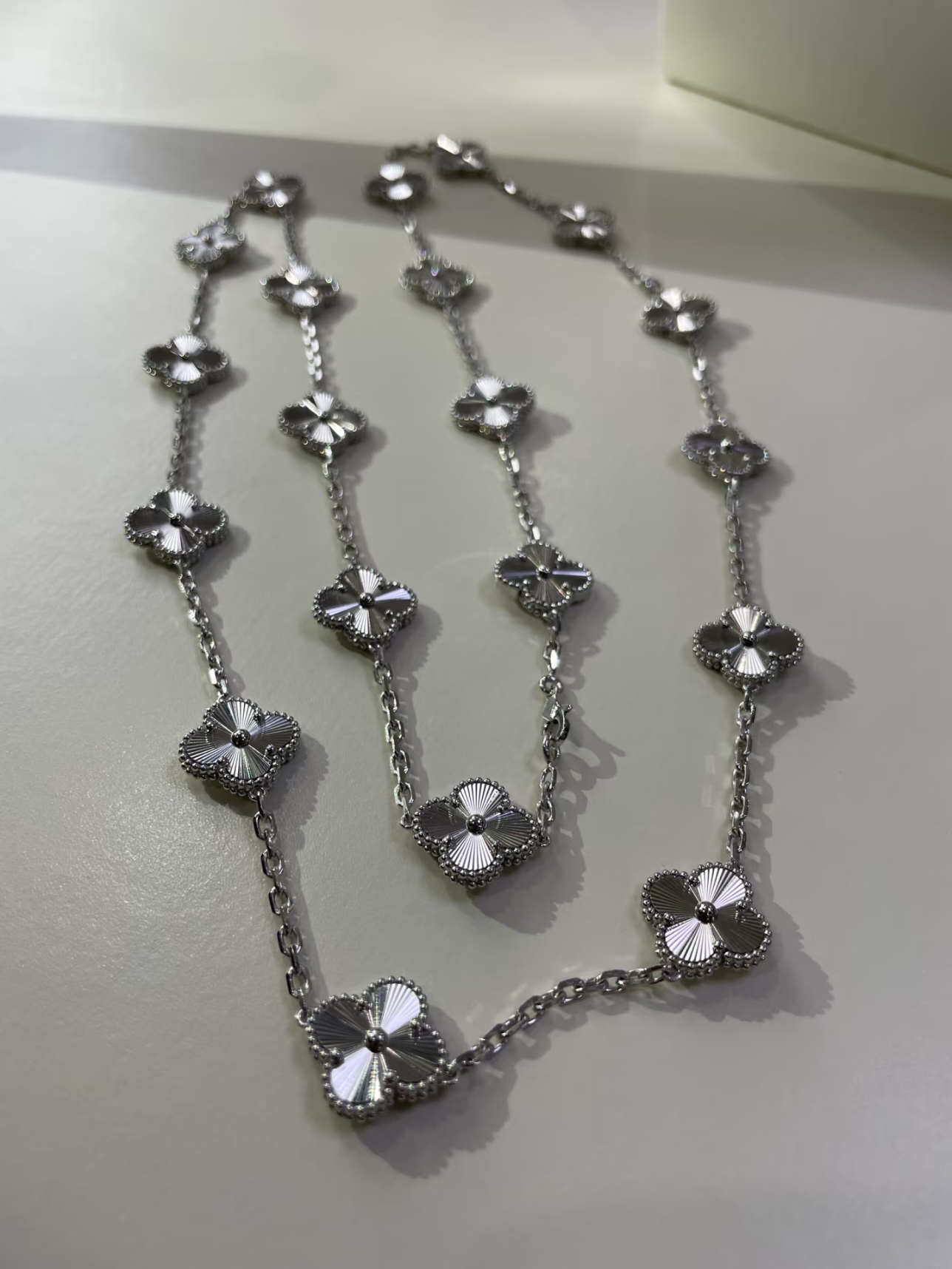 [Regal Gem]CLOVER 20 MOTIFS SILVER LASER