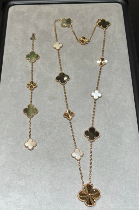 [Regal Gem]DETACHABLE CLOVER 15(11+4) FLOWER SILVER NECKLACE SET