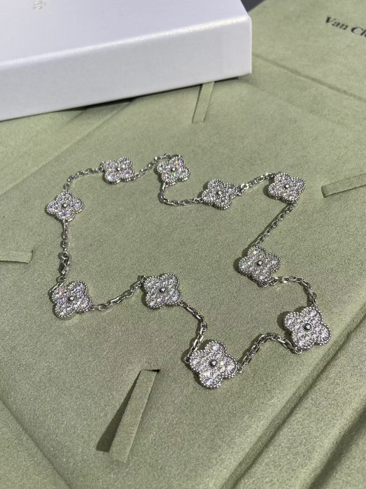 [Regal Gem Jewelry]CLOVER 10 MOTIFS  FULL DIAMOND NECKLACE