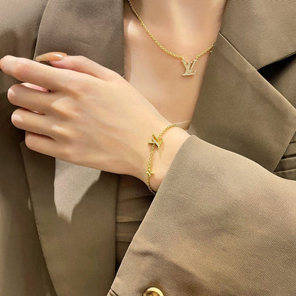 [Regal Gem]LOGO STAR MOTIF GOLD BRACELET