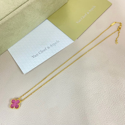 [Regal Gem]15MM BUBBLE PINK ENAMEL SINGLE-FLOWER FOUR-LEAF CLOVER NECKLACE