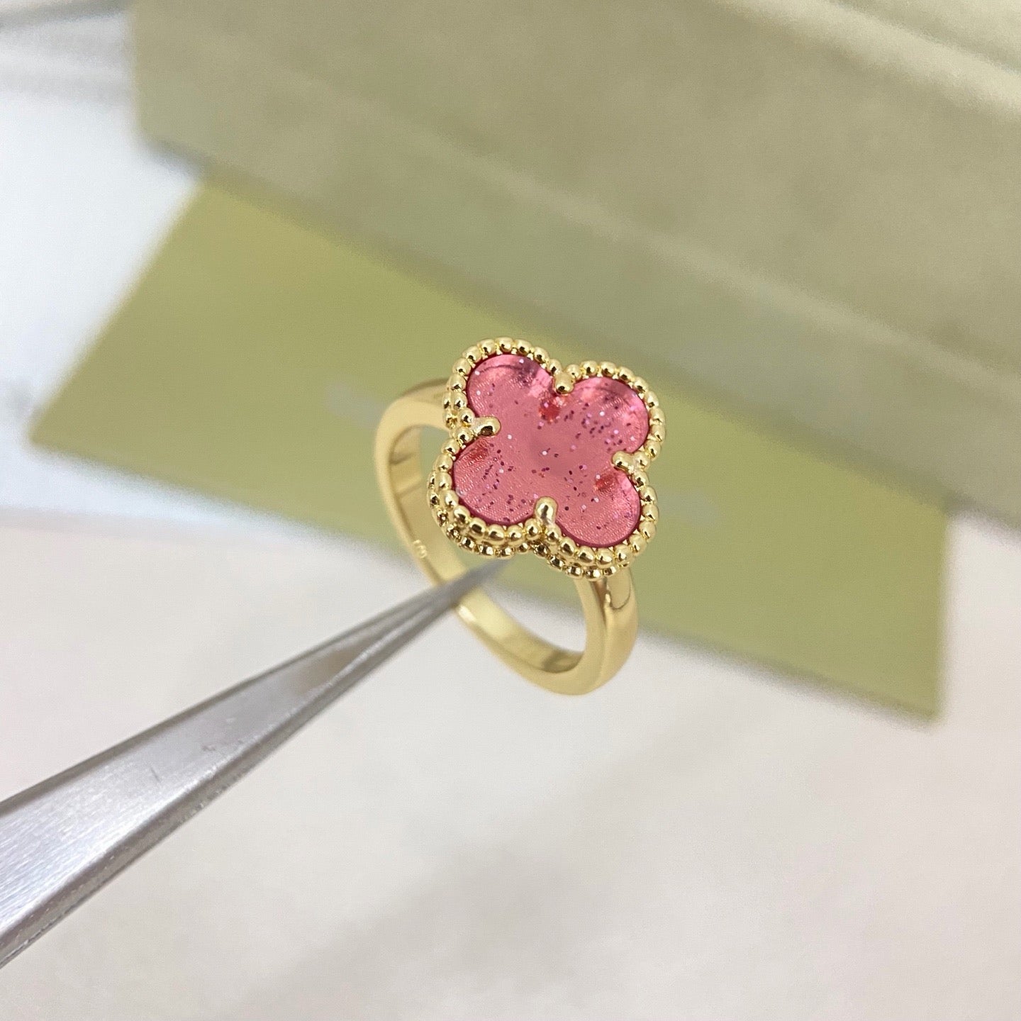 [Regal Gem]NEW ROSE QUARTZ FOUR-LEAF CLOVER RING