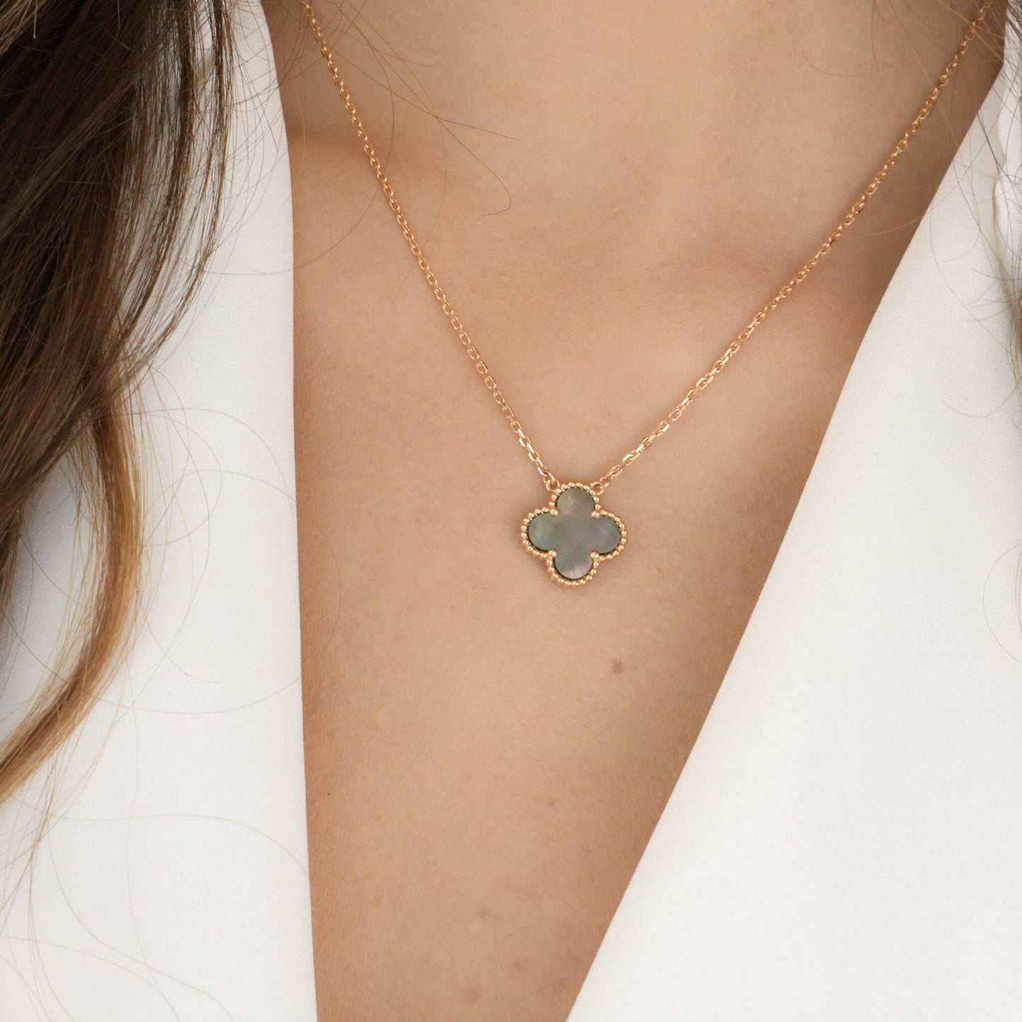 [Regal Gem]CLOVER 15MM  GRAY MOTHER OF PEARL NECKLACE