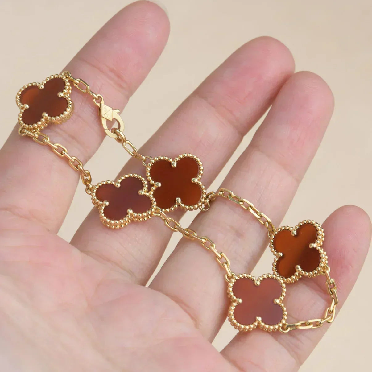 [Regal Gem] CLOVER 5 MOTIF RED CORNELIAN BRACELET COLLECTION