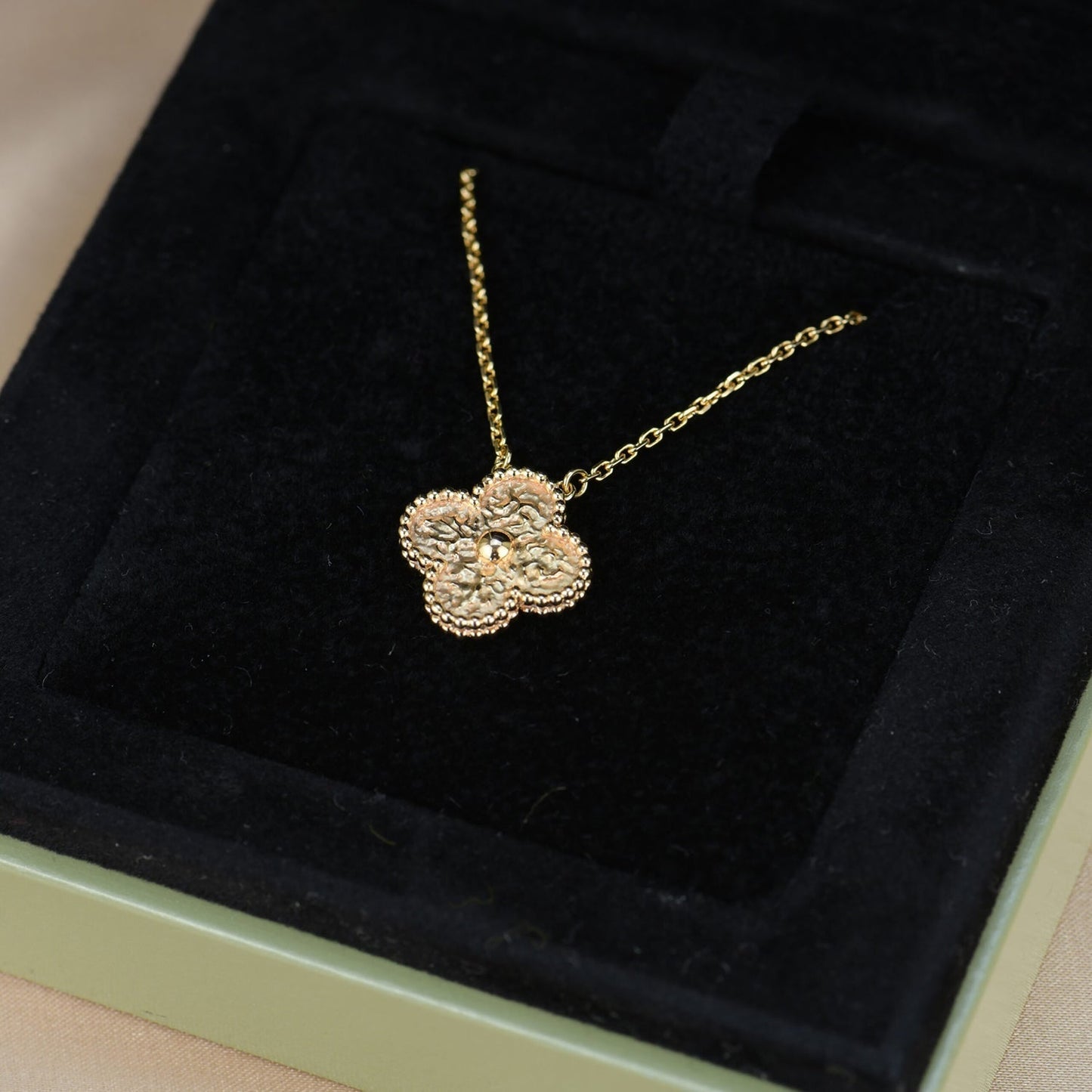 [Regal Gem]CLOVER 15MM  BRONZING NECKLACE