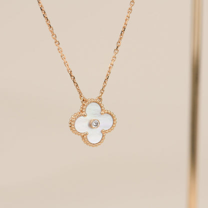 [Regal Gem]CLOVER 15MM DIAMOND WHITE FRITILLARIA NECKLACE