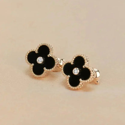 [Regal Gem]CLOVER MEDIUM 1 MOTIFS ONYX DIAMOND EARRINGS