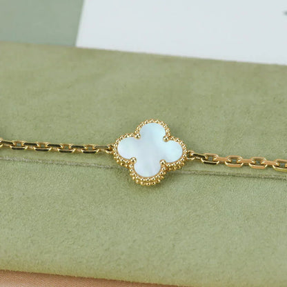 [Regal Gem]CLOVER WHITE PEARL MOP 5 MOTIF BRACELET COLLECTION